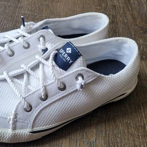 Womens 5.5 Sperry Top-Sider boat shoes